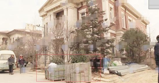 Truong Ba Chi duoc nguoi tinh ty phu 