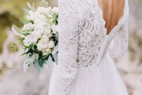 Co dau hoang loan khi bi 7 nguoi nha chu re sam so trong ngay cuoi