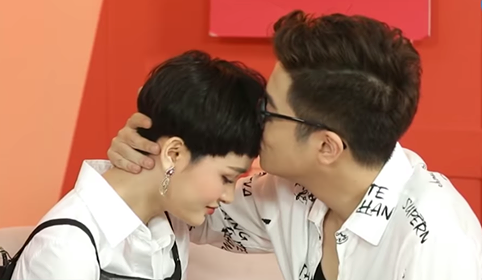 Bui Anh Tuan bat ngo co hanh dong la voi Hien Ho