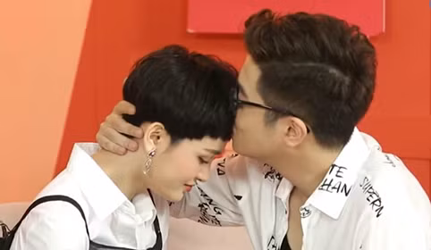 Bui Anh Tuan bat ngo co hanh dong la voi Hien Ho