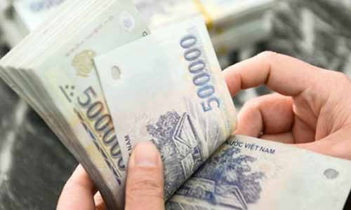 Cam 25 trieu tieu Tet: Toi khong dam ra khoi nha mua sam