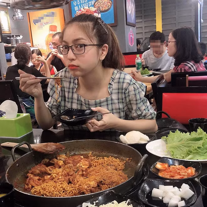 Quang Hai treu ban gai 'dao nay gay lam' nhan ngay 1/6