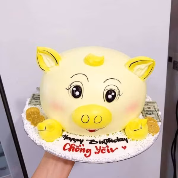 Chiếc bánh đẹp mắt mà shop đăng tải.