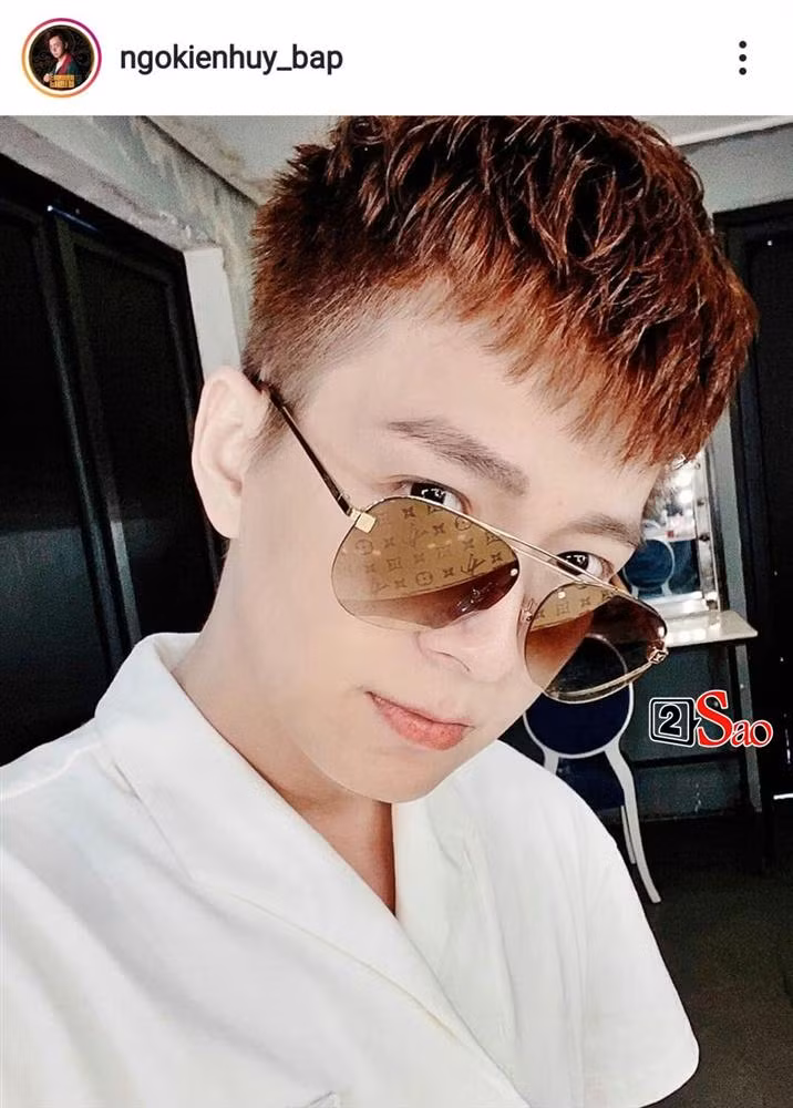 "ngokienhuy_bap" - có lẽ vì sợ mọi người quên biệt danh của mình là "Bắp" nên Ngô Kiến Huy phải gắn thêm nó.