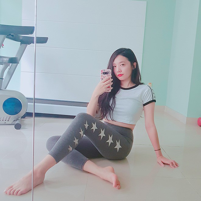 Khác với vẻ ngoài bầu bĩnh, đáng yêu trong đám cưới chị gái năm 2016, hiện Rudya đã giảm cân và sở hữu vẻ ngoài thon thả, thu hút hơn. Cô chia sẻ nhiều hình ảnh trong phòng tập hoặc đi du lịch lên trang cá nhân. Năm 2018, cô còn xuất hiện tại sự kiện Seoul Fashion Week với trang phục toát lên vẻ thanh lịch nhưng không kém phần hiện đại.