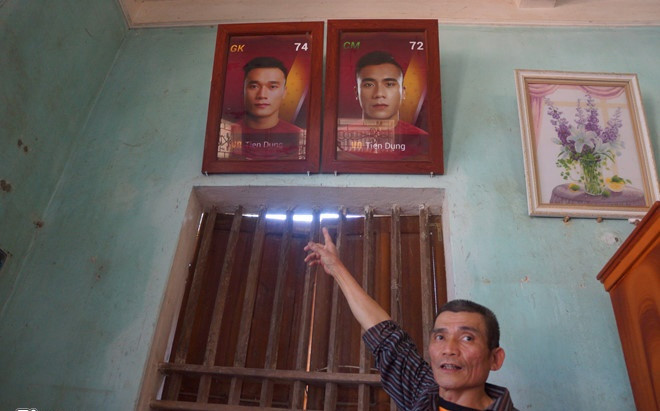 Ngoài thành tích về bóng đá, Bùi Tiến Dũng từng nhiều lần được thầy cô giáo ở trường khen ngợi là trò giỏi.Cô giáo Phan Tuyết Hoa chủ nhiệm có nói:Bùi Tiến Dũng đã chứng tỏ mình là một học sinh toàn diện, không chỉ giỏi về thể thao mà các môn học ở trường em đều hoàn thành rất tốt.