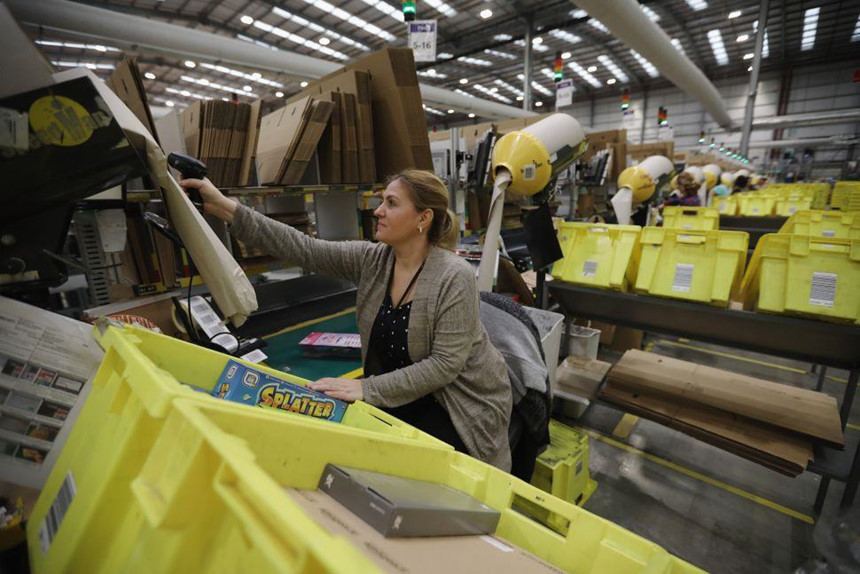 Cuoc goi 911 va cuoc song dia nguc trong cac kho hang Amazon-Hinh-2