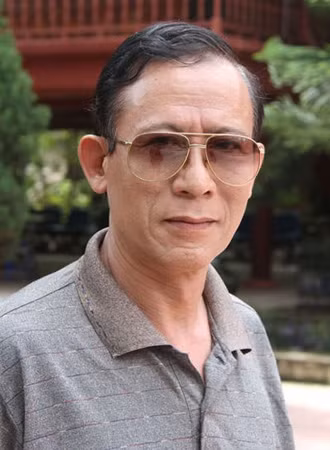 NSƯT Văn Báu ngoài đời.