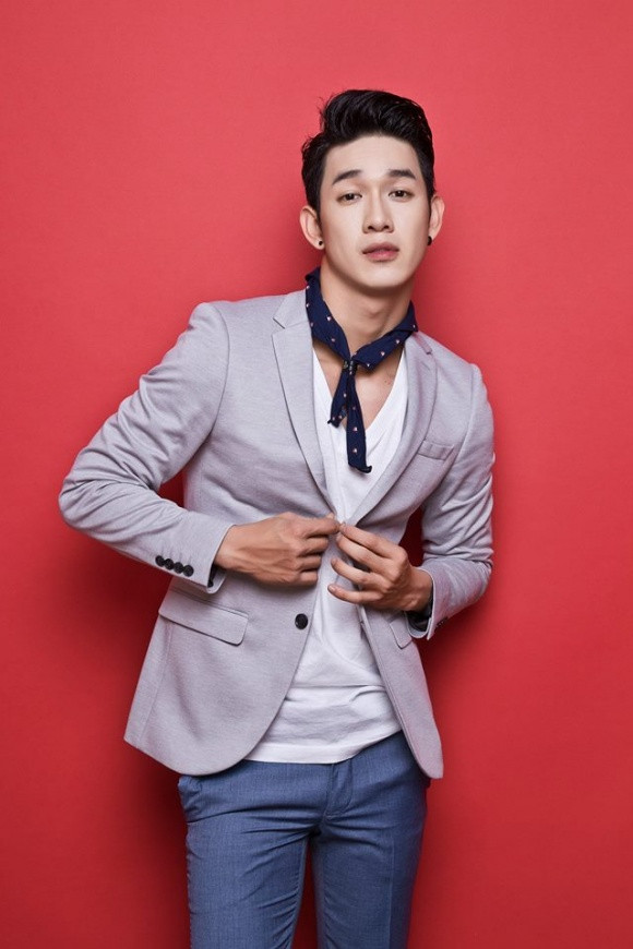 Song Luan chia se ve phut thoat khoi tu than khi may bay gap su co-Hinh-2