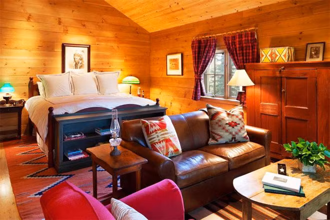 Nội thất bên trong ngôi nhà dùng để tiếp đón bạn bè. Ảnh: Sotheby's International Realty Telluride.