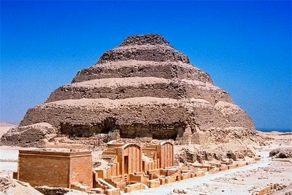 Loat bi an 'hai nao' ve kim tu thap Ai Cap-Hinh-3