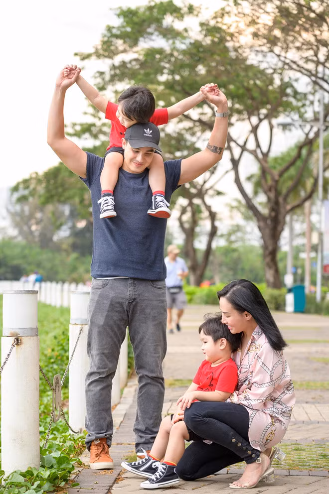 Cuoc song cua hot boy dao hoa Baggio bay gio ra sao?-Hinh-2