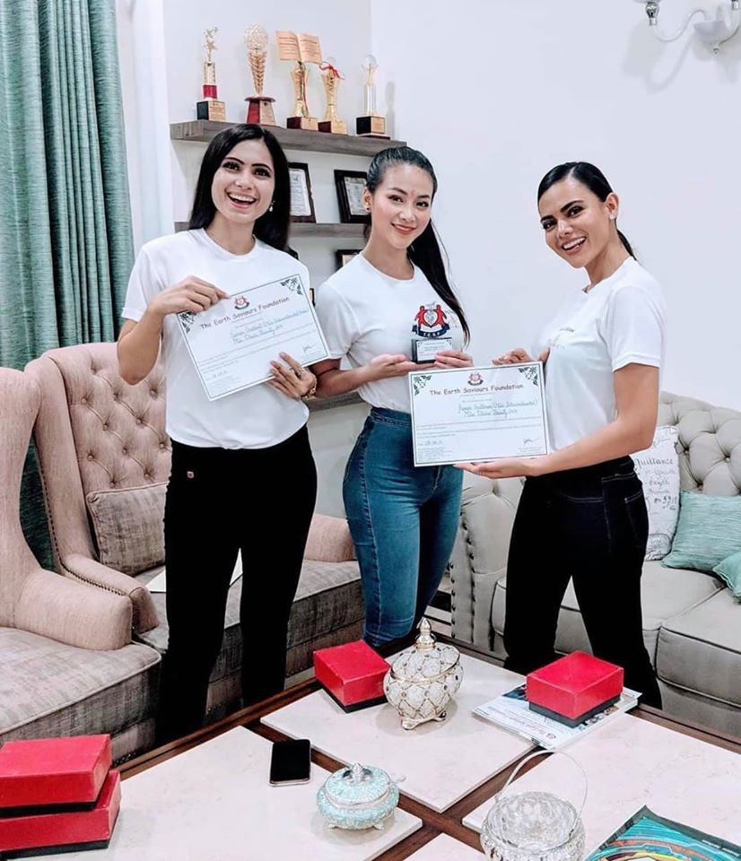 Người đẹp Bến Tre dành nhiều thời gian tham gia các hoạt động thiện nguyện. Chia sẻ với Zing.vn, cô cho biết: "Điều tôi quan tâm là làm được những việc có ích cho môi trường, cộng đồng. Tôi cũng không đặt nặng việc xây dựng một hình ảnh quá đẹp nhưng không làm được gì. Mong ước lớn nhất của tôi là có thể sử dụng tiếng nói của mình, giúp đỡ được cộng đồng, gây dựng được quỹ cho học sinh nghèo vượt khó".