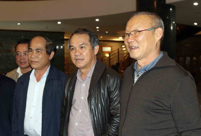 VFF khong moi bau Duc xem bong da, dau la su that?