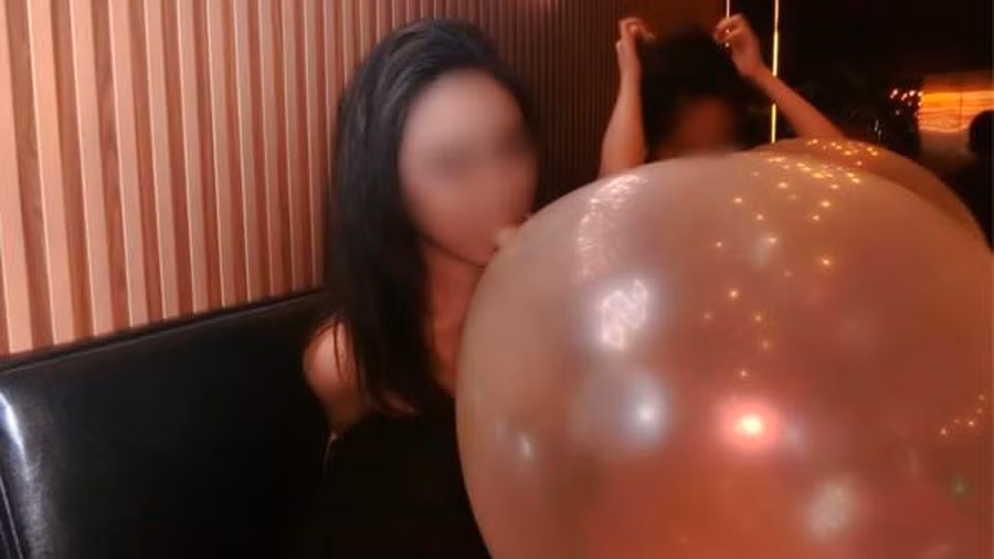 Nghien hit bong cuoi, co gai 17 tuoi phai tra gia 