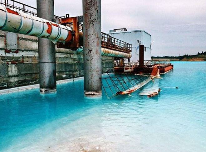 Gioi tre do xo di “song ao” tai ho chat thai hoa hoc doc hai