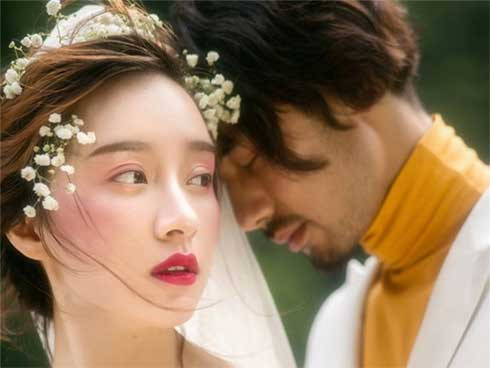 Tinh cu toi tang qua doc khien chu re lap tuc huy hon