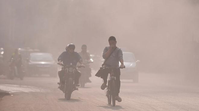 Khong nen de dau tran ra duong pho o nhiem