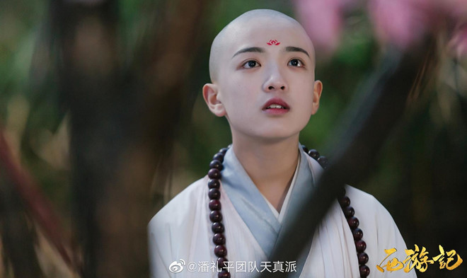 Trong các trích đoạn được nhà sản xuất chia sẻ, Đoàn Trí Văn thể hiện được sự điềm đạm của sư phụ. Tuy nhiên, vì là phiên bản nhí nên vẫn giữ những nét gần gũi với trẻ thơ. Như khi bị yêu quái bắt, Đường Tăng sẽ khóc rất hồn nhiên.