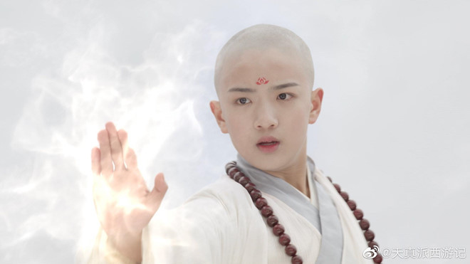 Đường Tăng trong Tây du ký bản nhí sẽ có võ thuật và biết sử dụng phép thuật chứ không phải nhân vật chân yếu tay mềm như trong phiên bản kinh điển năm 1986.