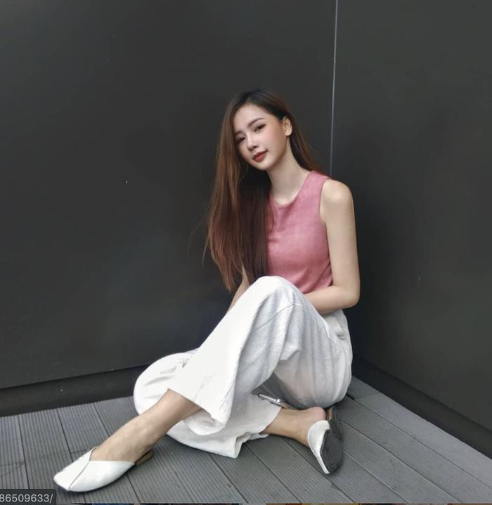 Mới đây, cô đã tốt nghiệp huyên ngành Khoa học Quản lý Tiếp thị tại trường Prince of Songkla University.