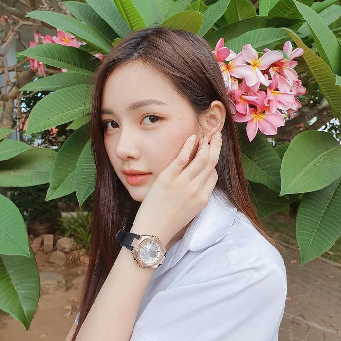 Ngoài ra, 9X còn là gương mặt được các nhãn hàng yêu thích, đặc biệt là nhãn hàng thời trang.