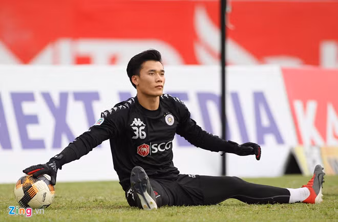 Bon guong mat chung minh cau thu Thanh Hoa toan la my nam