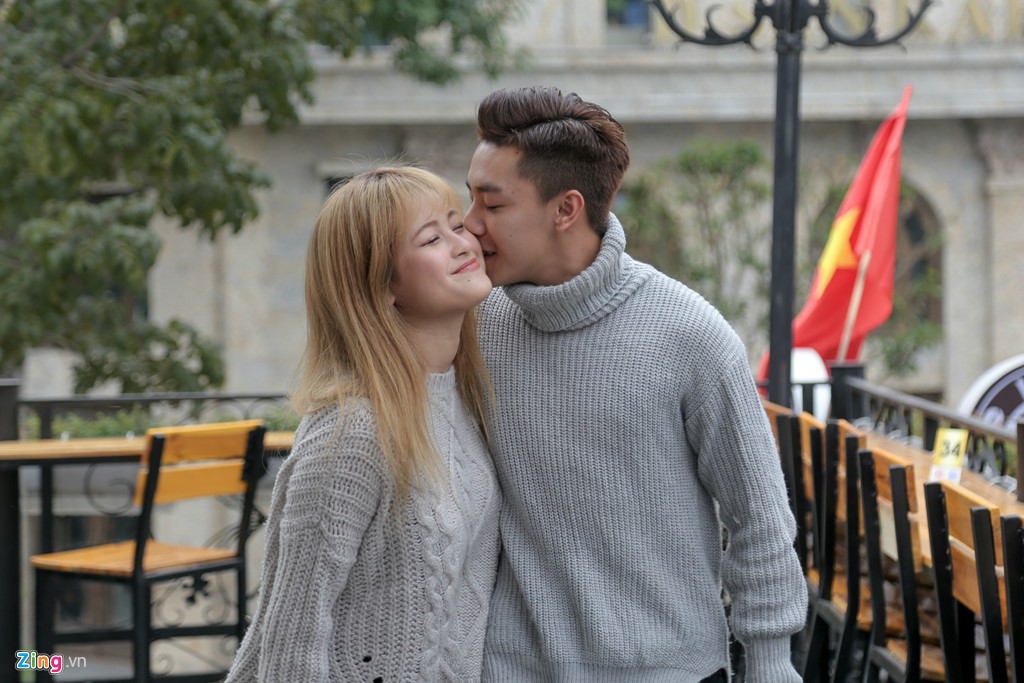 4 nam 'yeu mai chua chan' cua hot girl cover va kien tuong dance sport-Hinh-2