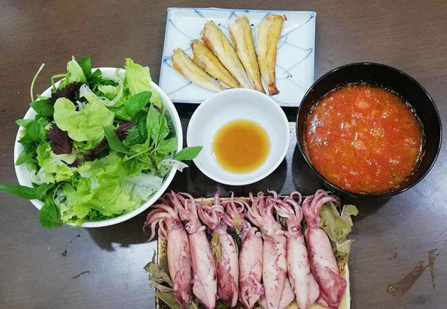 Đồ ăn thừa không được bảo quản tốt hoặc một một số loại thực phẩm để qua đêm sẽ có hàm lượng độc tố cao. (Ảnh minh họa: Gia đình)