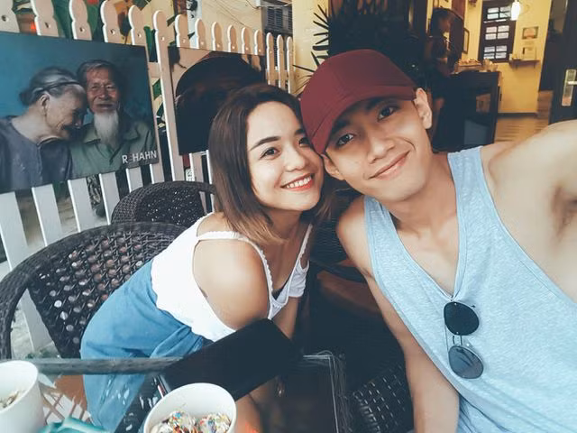 Quang Đăng và bạn gái Thái Trinh. Trong khi nữ ca sĩ đang thực hiện album mới sau thời gian dài im ắng thì Quang Đăng cũng rất hừng hực lửa với nhiều dự án mới khi vừa bước sang tuổi 30.