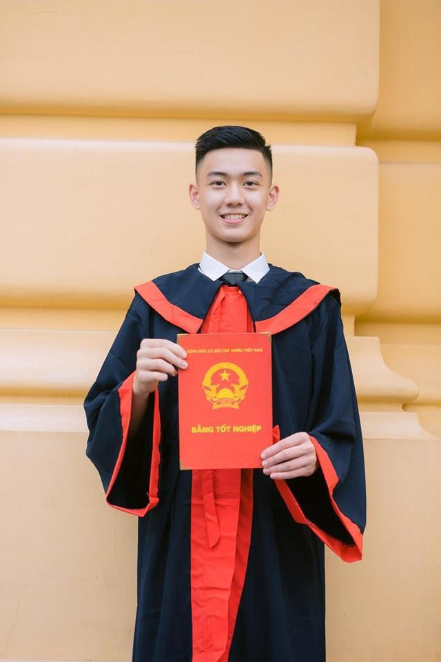 Phan Anh Tú bất ngờ khi nhận "bão" lời mời kết bạn trên mạng xã hội chỉ sau ít ngày. Ảnh: NVCC.