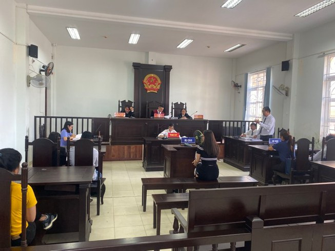 Xen toc, xon long may tinh dich, nguoi dep lanh an