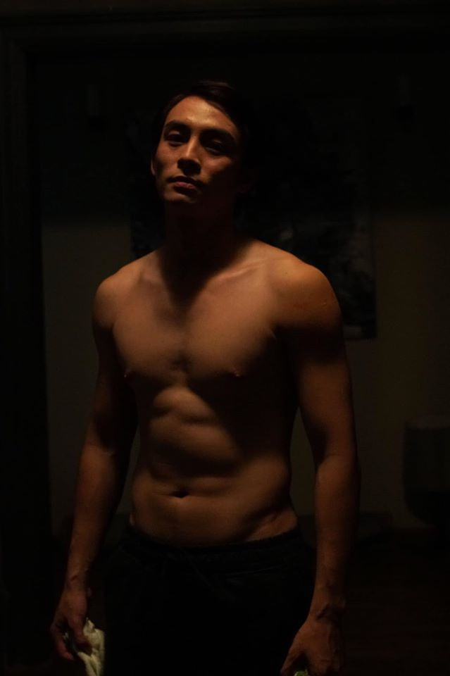 Dù đóng thuần thục trên màn ảnh nhưng Lãnh Thanh thừa nhận cảnh nóng thực hiện với đàn chị Thanh Hằng trong 'Chị chị em em' với anh vô cùng áp lực.