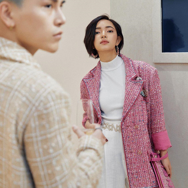 Châu Bùi (Bùi Thái Bảo Châu, sinh năm 1997) là hot girl nổi tiếng trong giới trẻ với vẻ đẹp cá tính, sexy. Không chỉ được biết đến với danh xưng hot girl, cô nàng được mệnh danh là fashion icon và từng đại diện thương hiệu cho nhiều nhãn hàng, có mặt ở các sự kiện thời trang đẳng cấp.