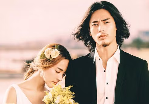 Di chup anh cuoi ve, vo sap cuoi bo di biet tich voi trai la trong dem