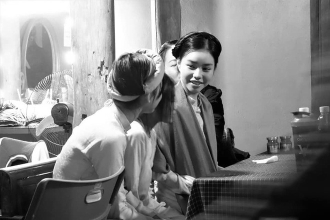 Chan dung nu dien vien 13 tuoi dong canh nong tao bao-Hinh-2