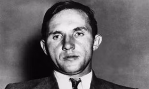 Vu bat coc the ky va cai chet cua con trai phi cong gioi nhat the gioi