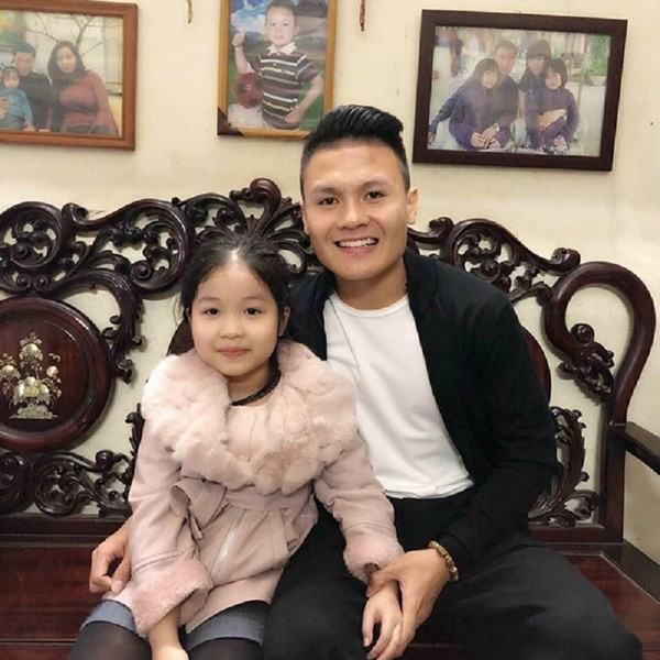 Ban du Asian Cup, Quang Hai gui loi chuc mung sinh nhat em gai