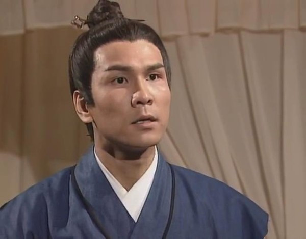 3 thanh nien tao nghiep cua Kim Dung gay tuc hoc mau-Hinh-6