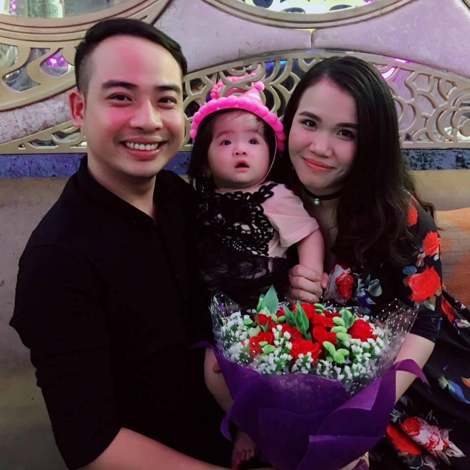 Tam thu dam nuoc mat cua me tre gui con gai 2 tuoi mac ung thu