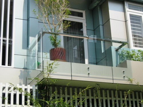 Không chỉ vậy, theo phong thủy, "Thái dương hoa" còn tượng trưng cho vòng tròn phong thủy có sức mạnh lớn nhất, các mũi kiếm chĩa ra để ngăn chặn ma quỷ và các luồng khí xấu vào nhà, và ngược lại cũng góp phần đẩy tà khí, xui xẻo từ nhà ra bên ngoài.