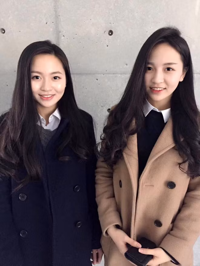 Mỹ Huyền - Huyền Trang là cặp song sinh Việt tài năng, nổi tiếng trên đất Nhật. Cả hai là sinh viên ngành Quan hệ Quốc tế và Quản trị Kinh doanh tại trường Đại học Quốc tế Thái Bình Dương, Nhật Bản (IPU) và từng giành giải quán quân ý tưởng kinh doanh của trường IPU.