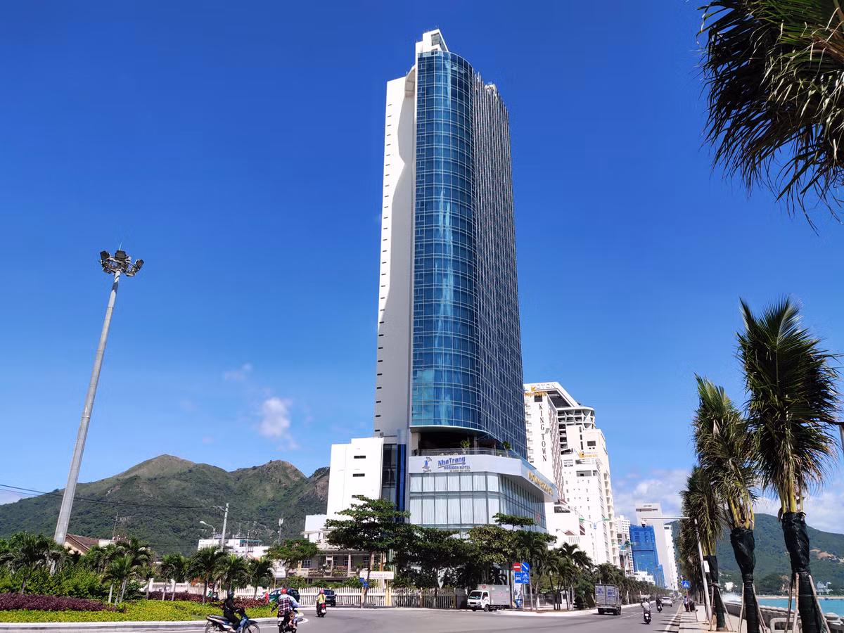 Loat sai pham 'khung' cua khach san The Horizon Nha Trang