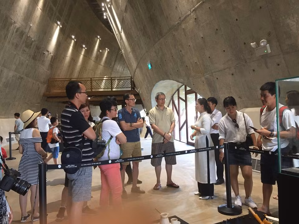 Bảo tàng Thế giới cà phê thu hút không ít khách du lịch ghé đến, trở thành điểm đến lý tưởng cho tín đồ yêu mến cà phê trong và ngoài nước. Ảnh: Bảo tàng Thế giới Cà phê &amp; Tomquast.com.