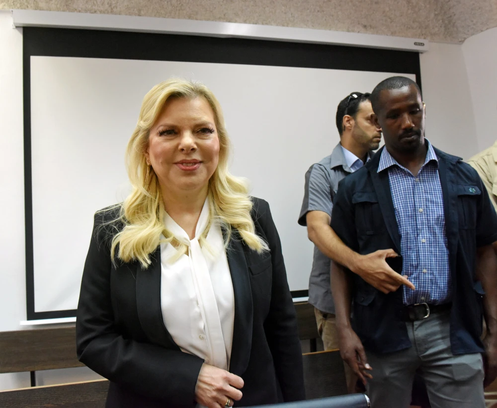 Bà Sara Netanyahu sinh năm 1958 trong một gia đình trí thức Do Thái giáo tại thị trấn Kiryat Tiv'on, miền bắc Israel. Cha bà là một nhà giáo dục, nhà thơ và học giả. Ảnh: Reuters.