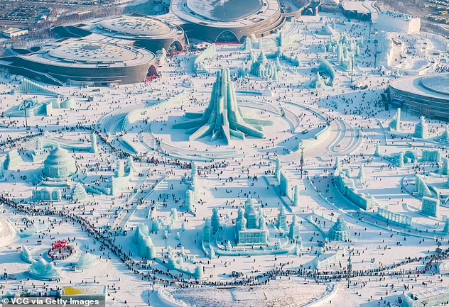 Lễ hội năm nay đã mở cửa đón du khách.