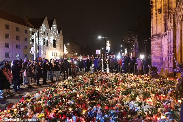 Sau khi vụ tấn công kinh hoàng xảy ra, nhiều nước trên thế giới đã gửi lời chia buồn và thông điệp đoàn kết với nước Đức. Ảnh: Xinhua.