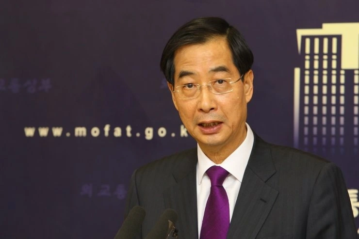 Từ tháng 2/2009 đến tháng 3/2013, ông Han là Đại sứ Hàn Quốc tại Mỹ. Ở cương vị này, ông Han đóng vai trò chủ chốt trong việc đảm bảo Quốc hội Mỹ phê chuẩn Hiệp định Thương mại Tự do Mỹ-Hàn Quốc vào năm 2011. Ảnh: Yonhap.