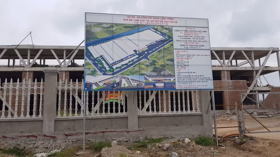 Dua nhau xay dung khong phep tai Cum cong nghiep Doan Tung: Ai xu ly vi pham?