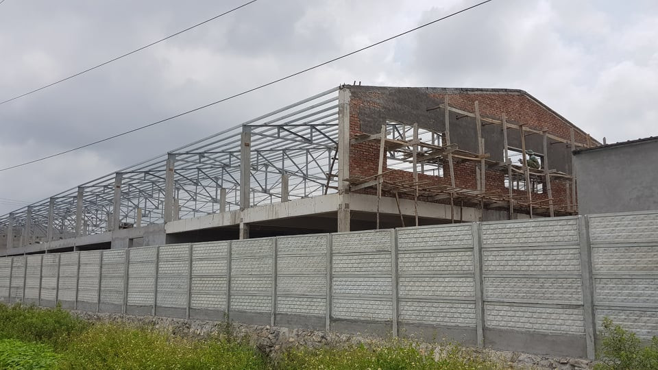 Dua nhau xay dung khong phep tai Cum cong nghiep Doan Tung: Trach nhiem cua ai?-Hinh-2